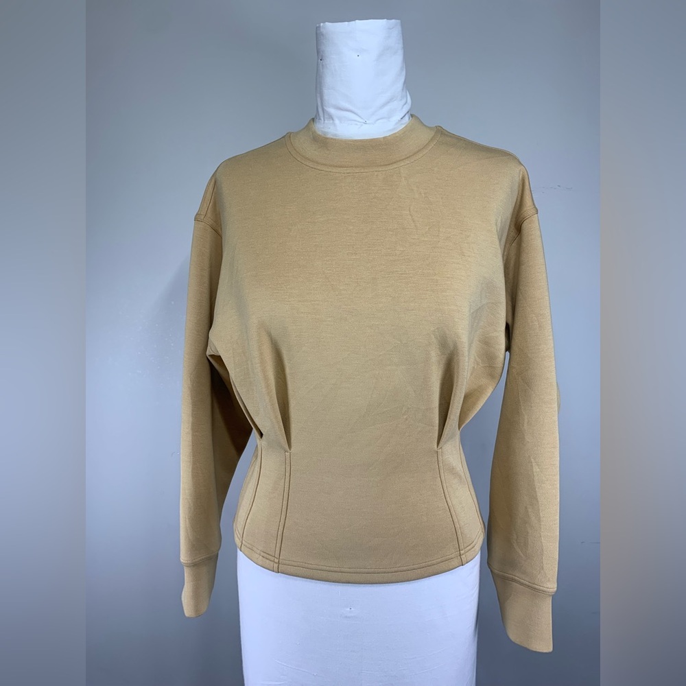 Lululemon Corset Waist Long Sleeve Pullover Neutral Athleisure Outfit